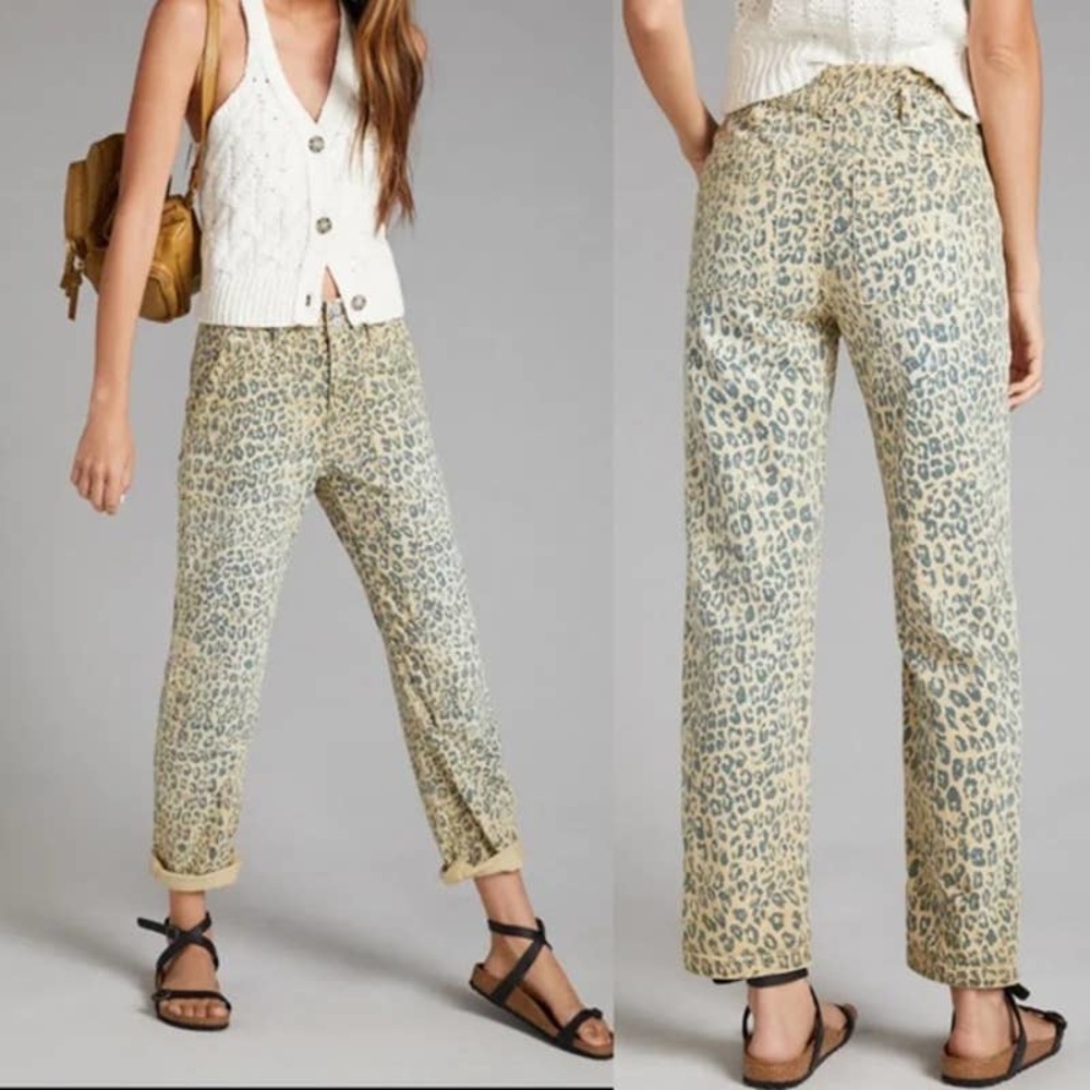 Anthropologie Pilcro The Wanderer Relaxed Leopard Print Jeans NWT Size 31